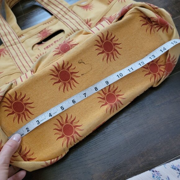 Free People Caravan Canvas Tote Sun Print Yellow Red Large Bag Boho Summer - Picture 8 of 9